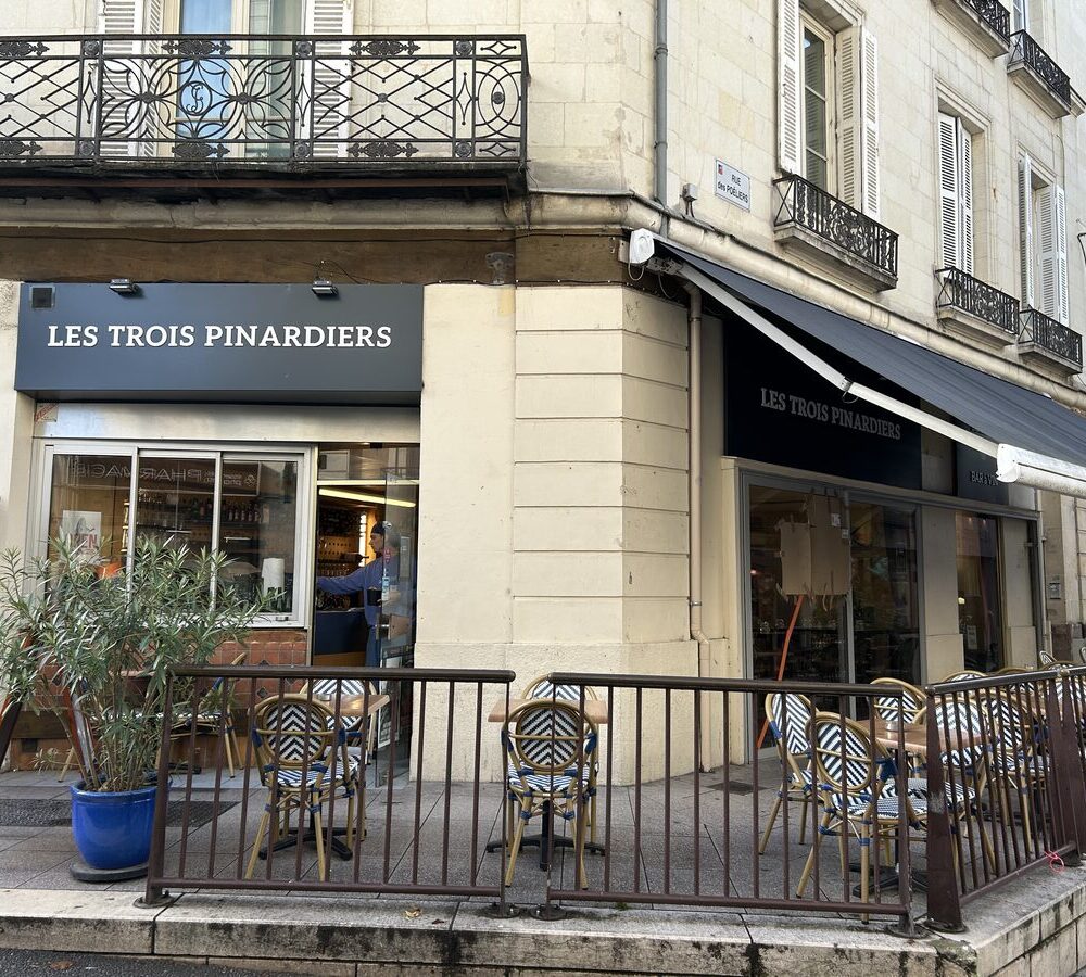 Façade du bar Les Trois Pinardiers à Angers