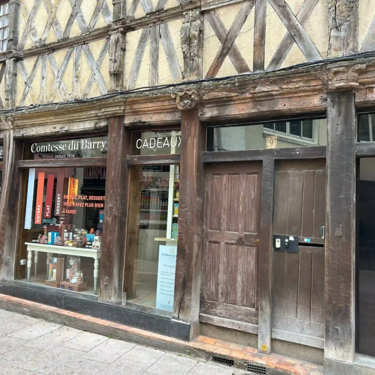 Façade épicerie comtesse du barry à Angers