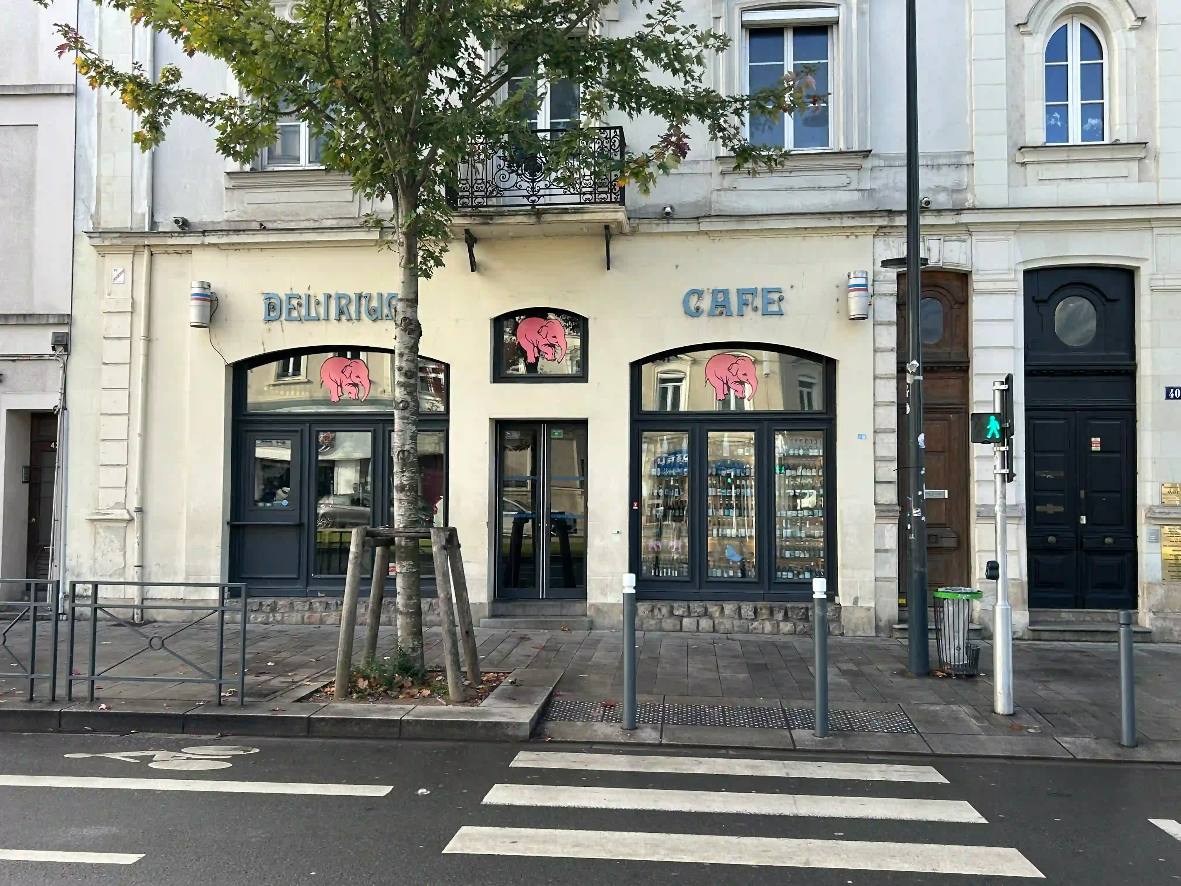 Façade du bar Délirium Café à Angers