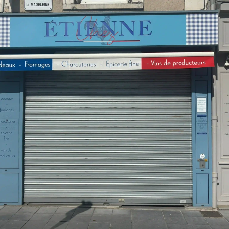 Façade de la fromagerie Chez Etienne à Angers