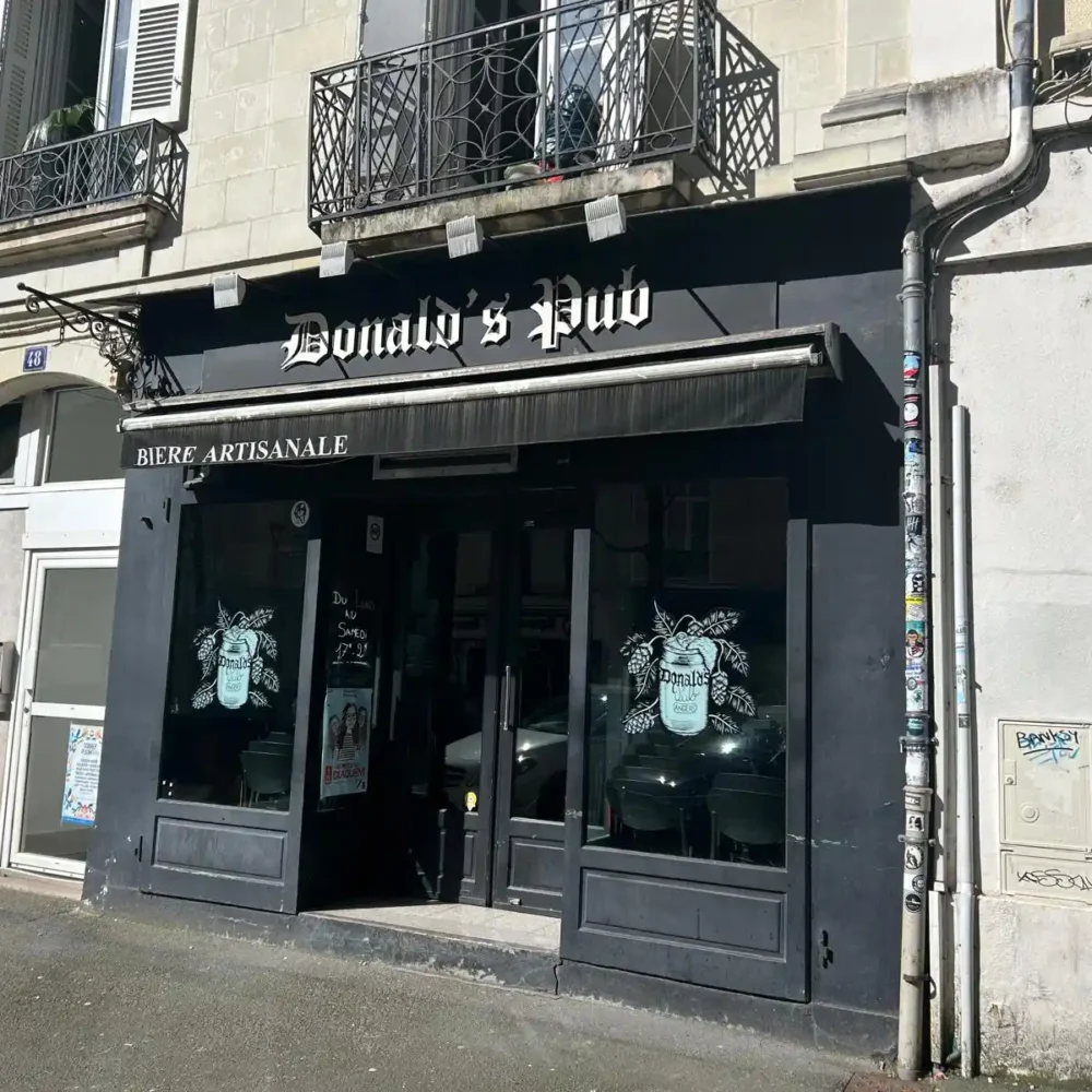 Façade du bar le Donald's Pub à Angers