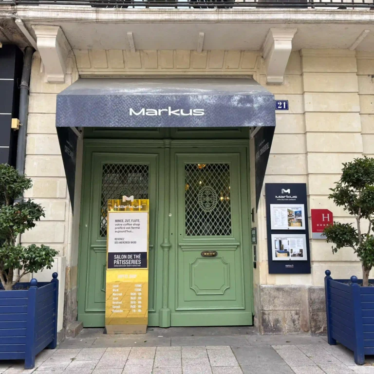 Façade du salon de thé markus coffee shop à Angers