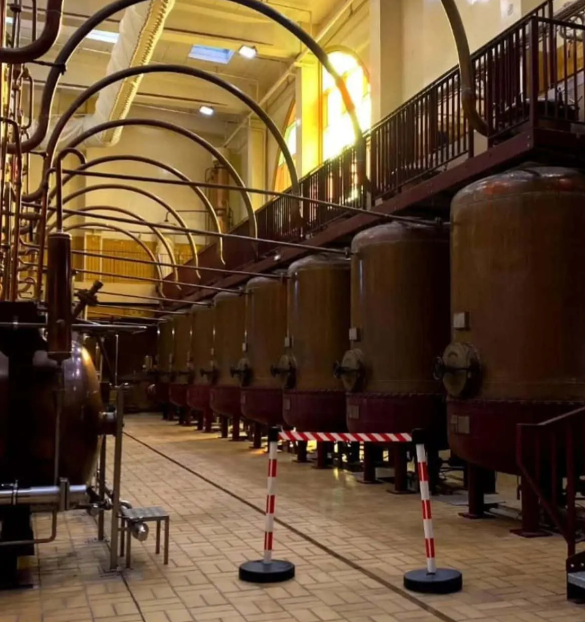 Intérieur de la distillerie Cointreau à Angers lors d’une visite