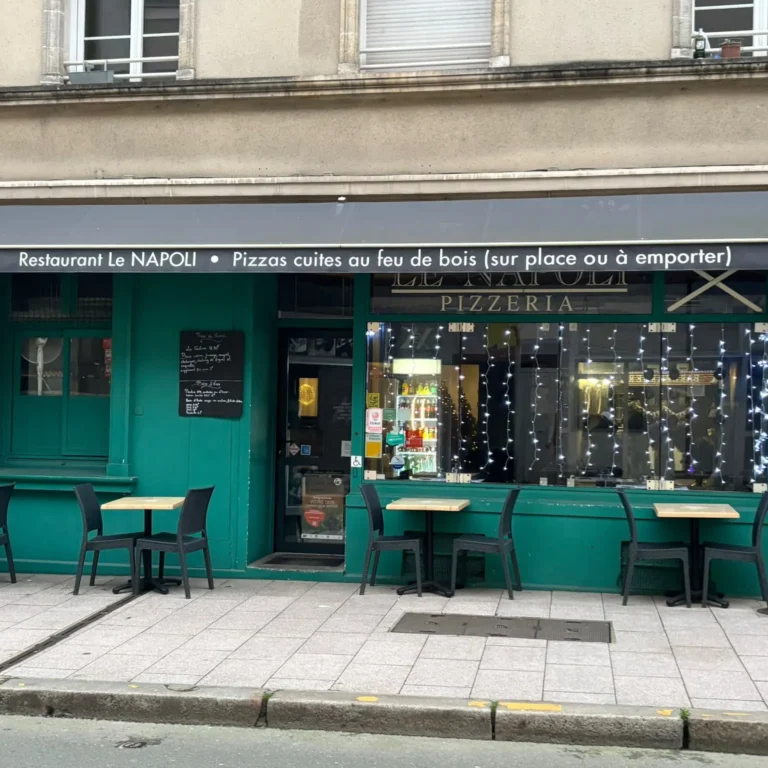 Façade du restaurant Le Napoli à Angers
