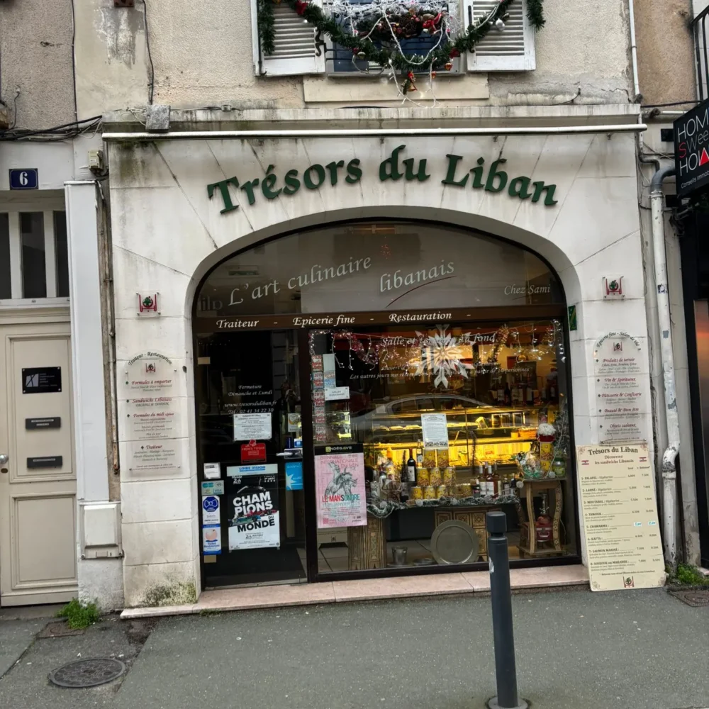 Façade du restaurant Trésors du Liban à Angers
